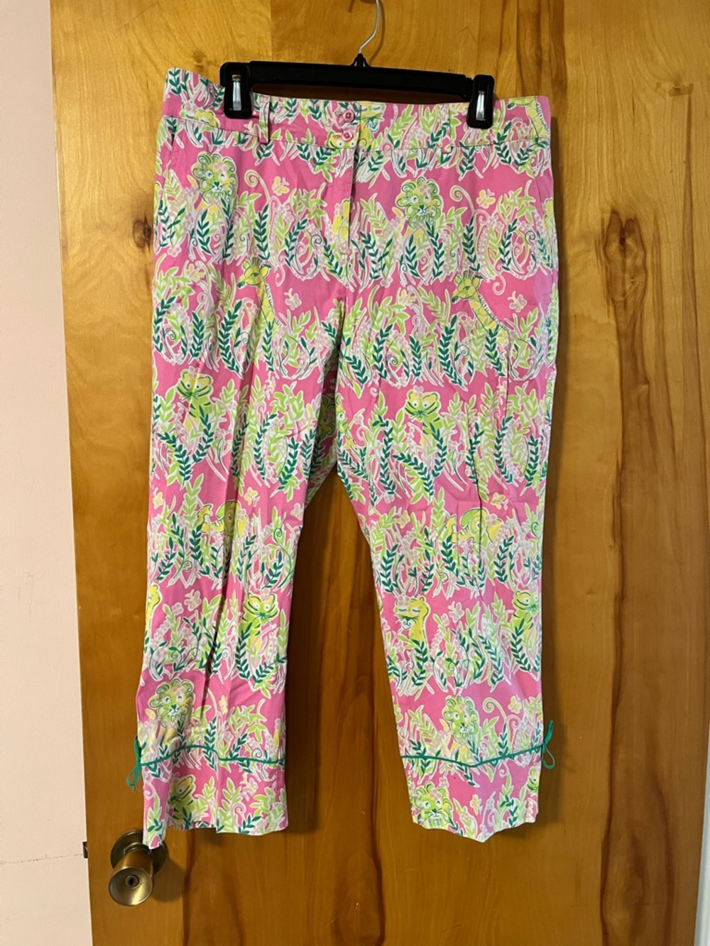 Lilly Pulitzer Pink and Green Floral and Wild Animal Print Capris Vintage